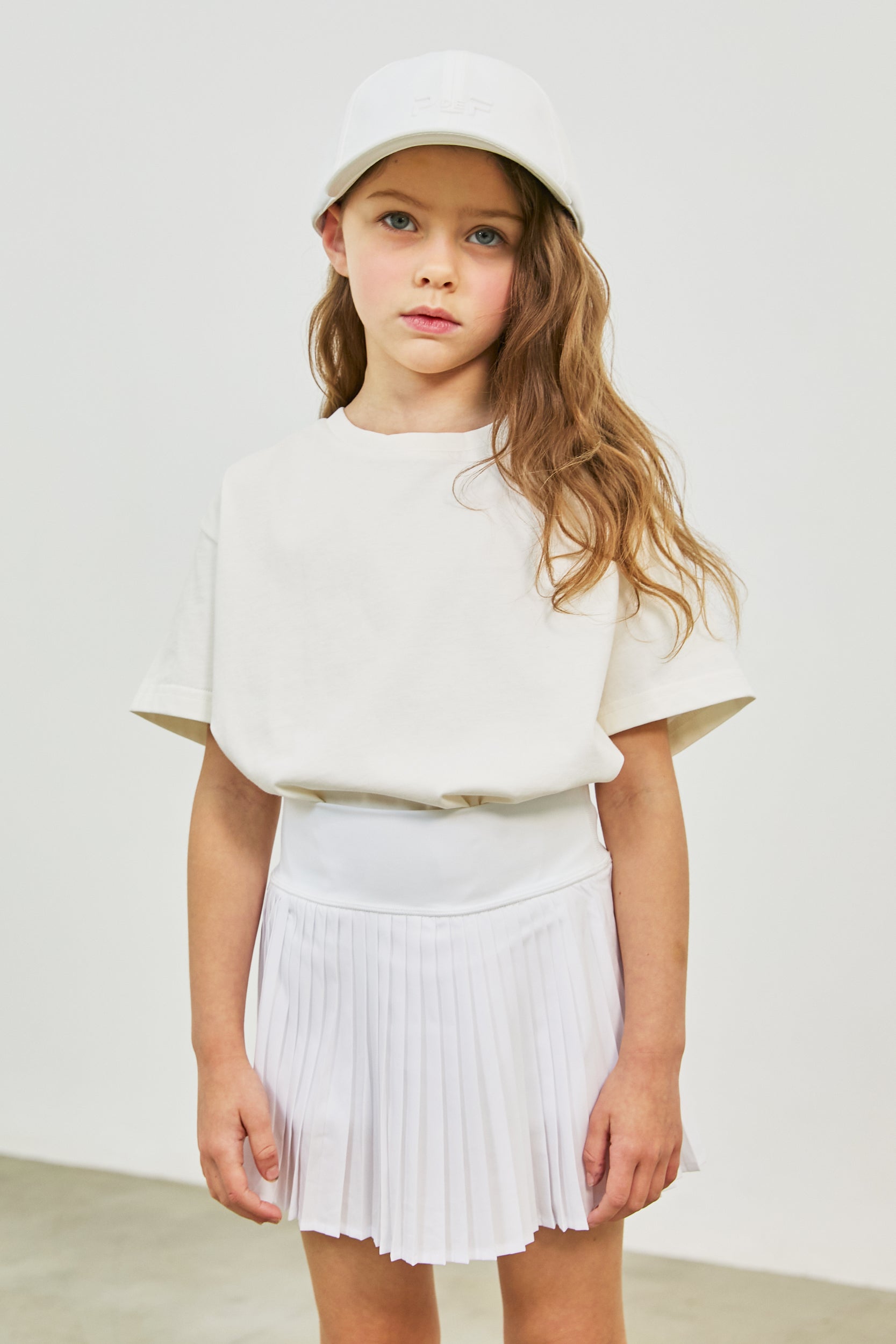 color-white