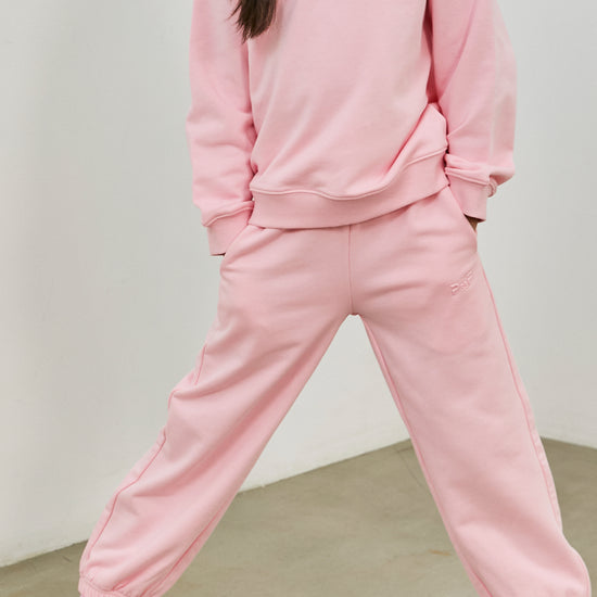 color-petal-pink girl