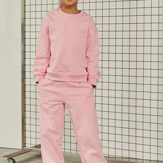 color-petal-pink girl