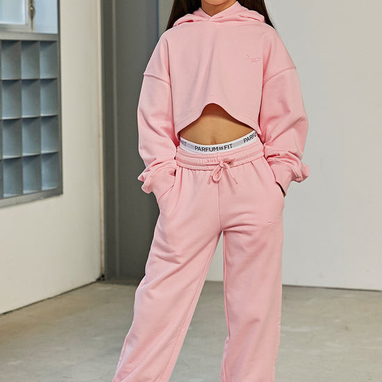 color-petal-pink girl