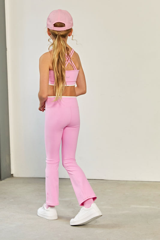 color-petal-pink