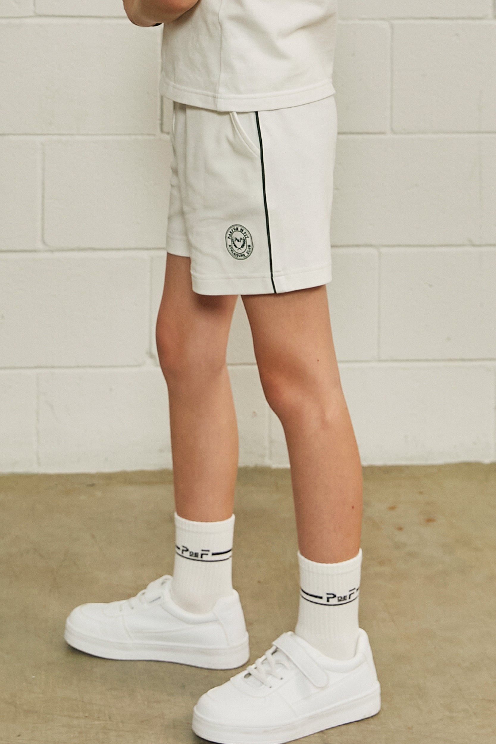 color-white