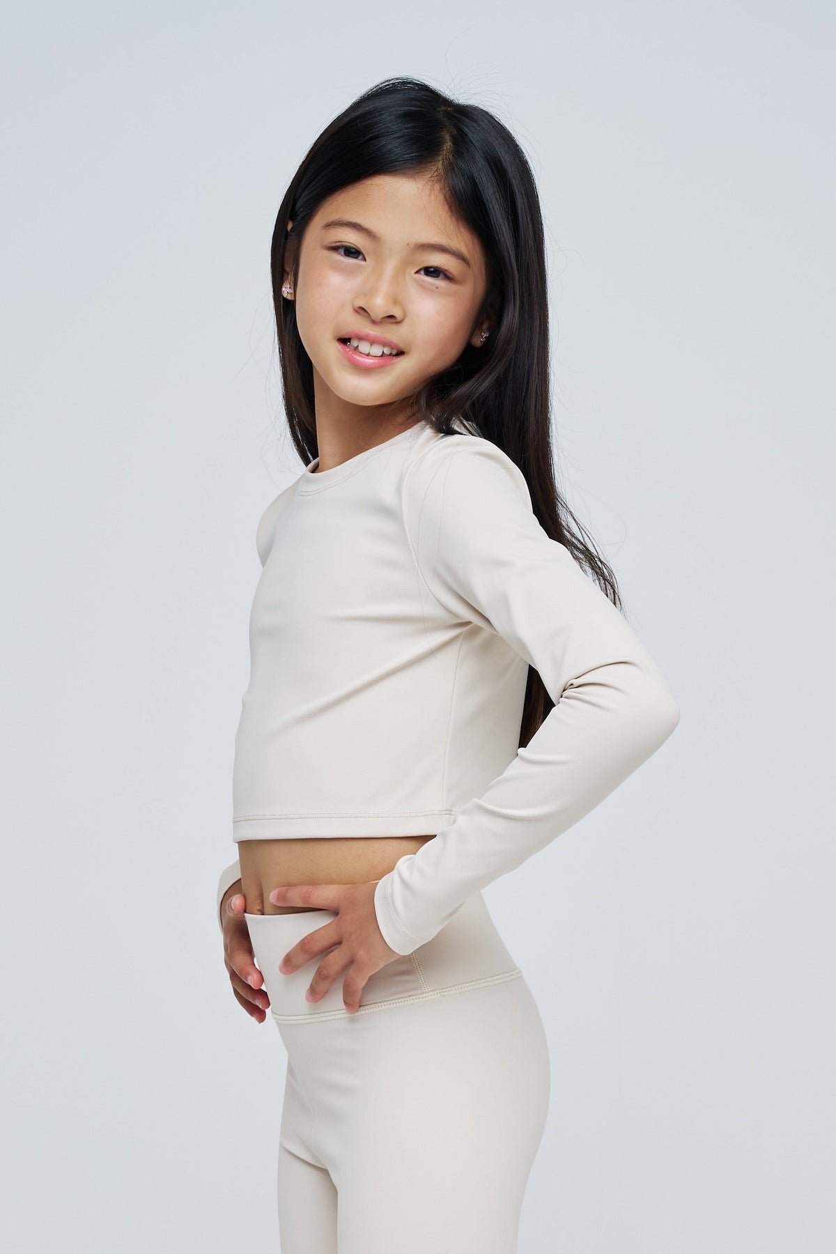 PDF2114 AirSoft Crop Long Sleeve - Crème Oat - 2 | color-creme-oat