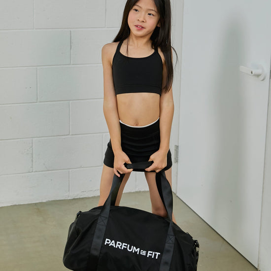 color-black girl
