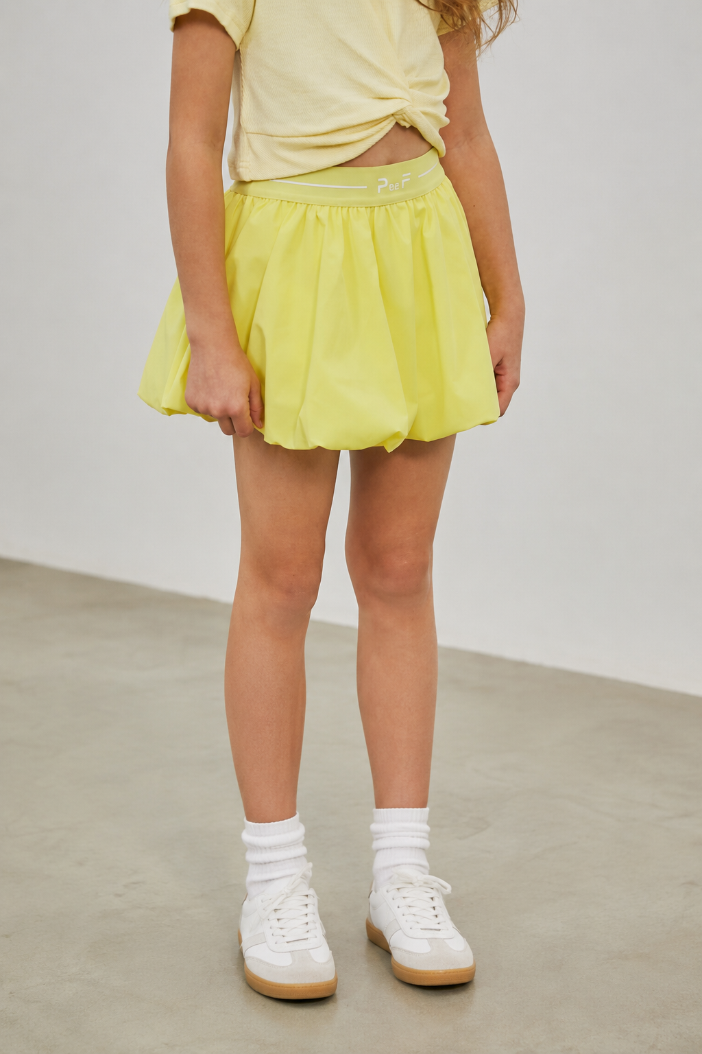 color-citrine girl