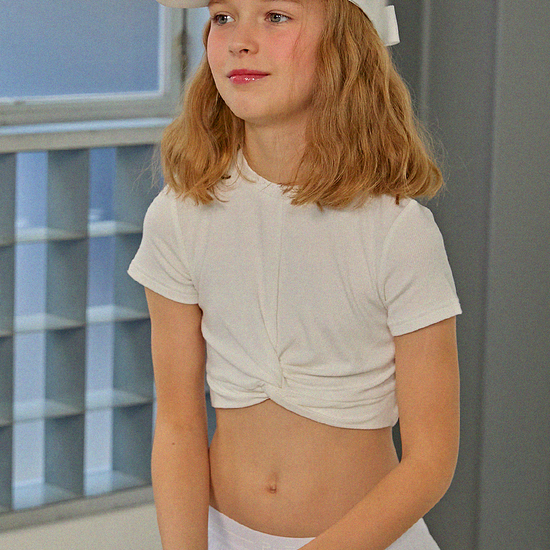 color-white