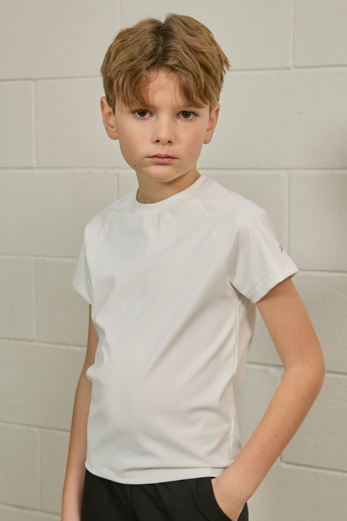 color-white boy