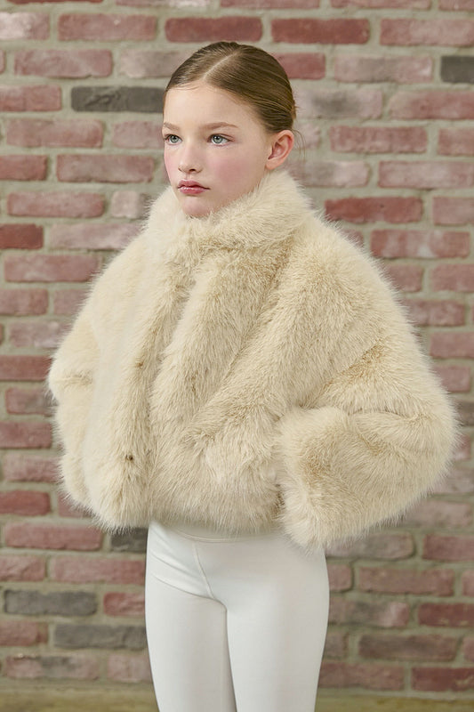 PDF2103 Faux Fur Crop Jacket - Crème Oat - 13 | color-creme-oat