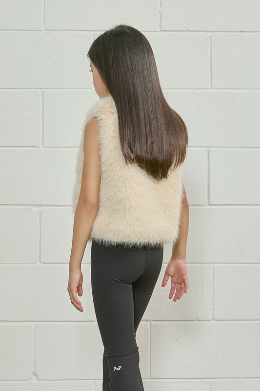 PDF2104 Faux Fur Vest - Crème Oat - 26 | color-creme-oat