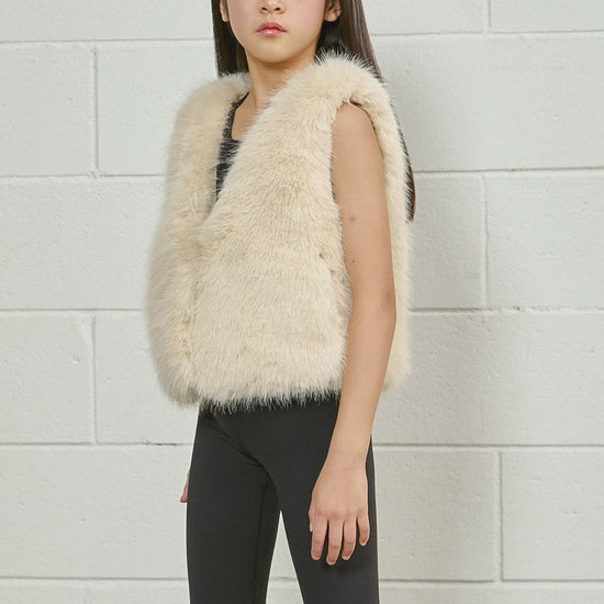 PDF2104 Faux Fur Vest - Crème Oat - 28 | color-creme-oat