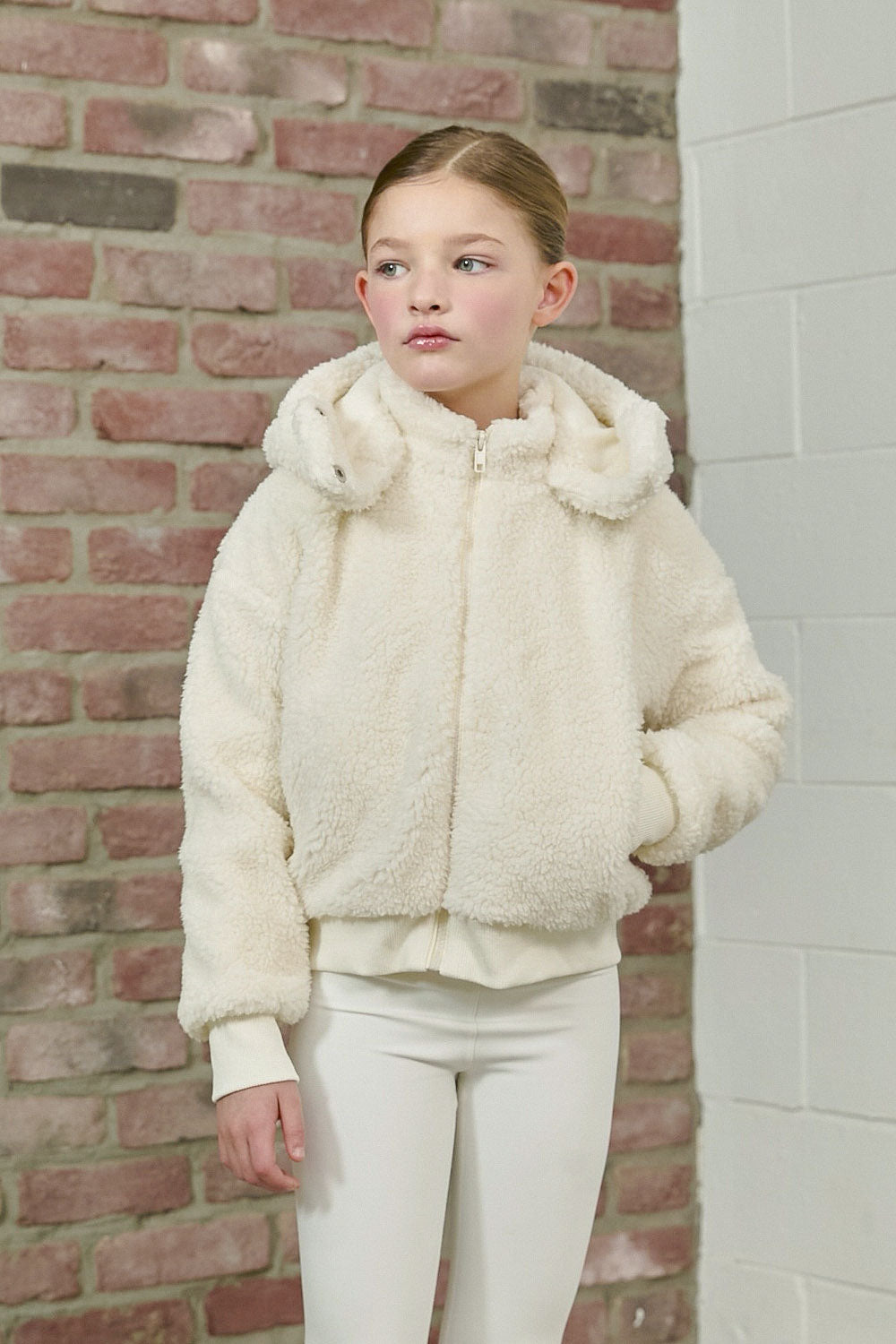 color-white