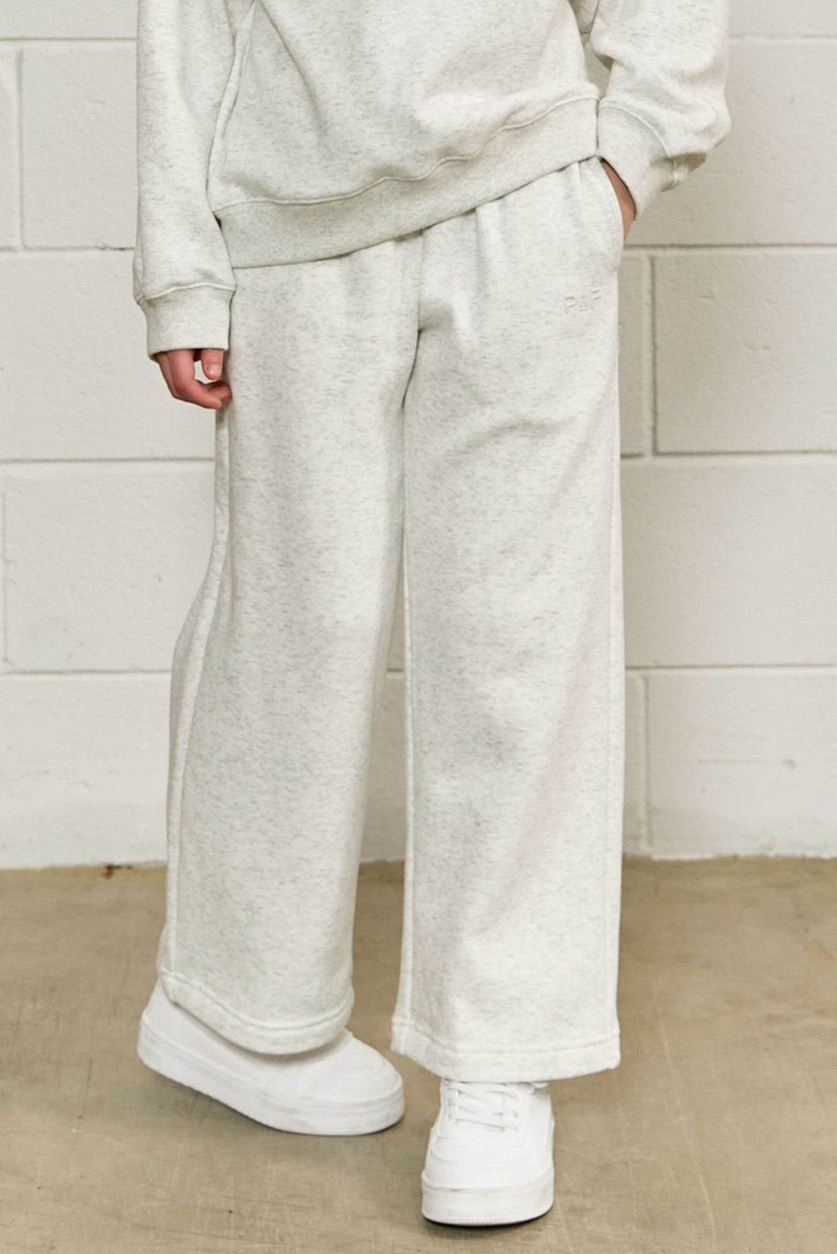 color-heather-grey