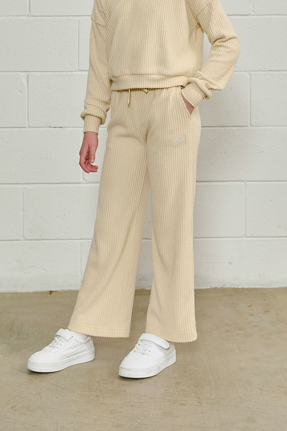 color-creme-oat