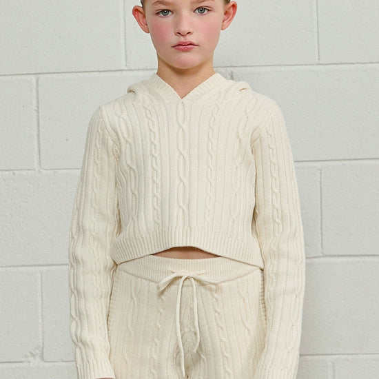 color-creme-white