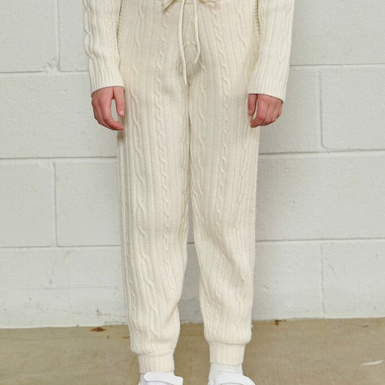 color-creme-white