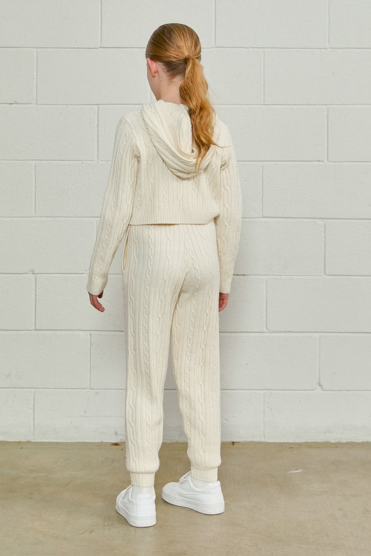 color-creme-white