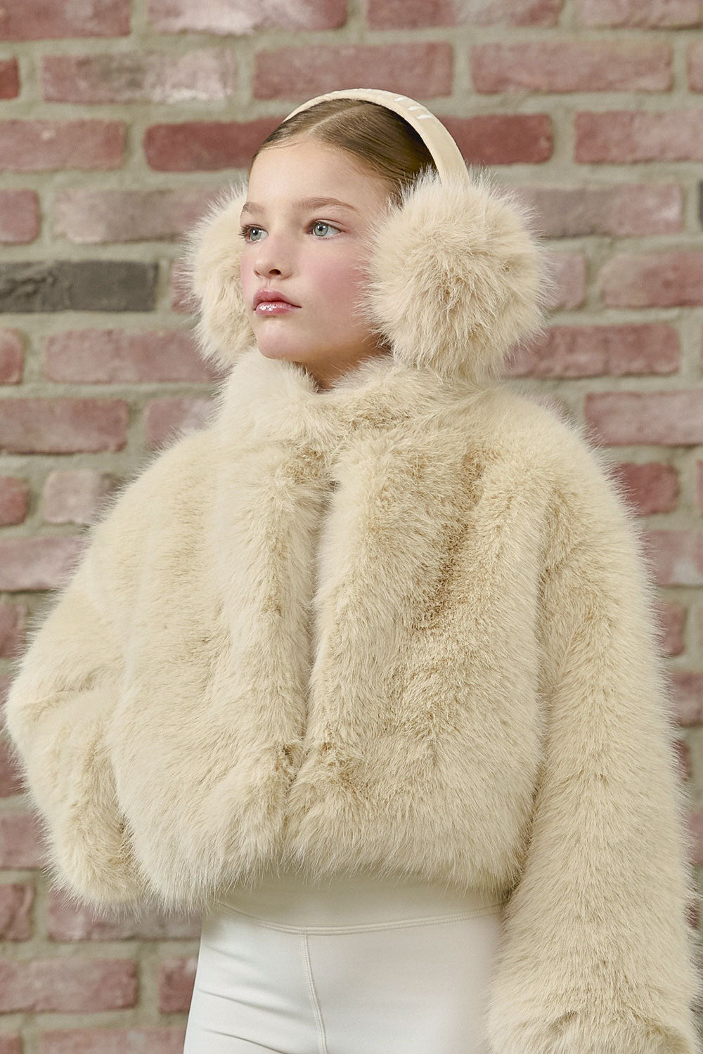 PDF2161 Faux Fur Earmuffs - Crème Oat - 31 | color-creme-oat